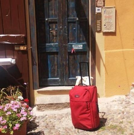 Aigua Hotel Алгеро Екстериор снимка